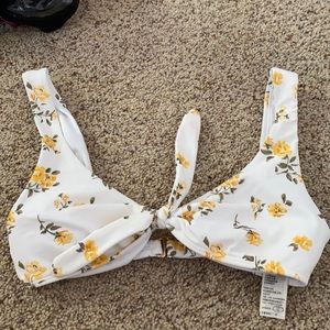 Hollister floral top